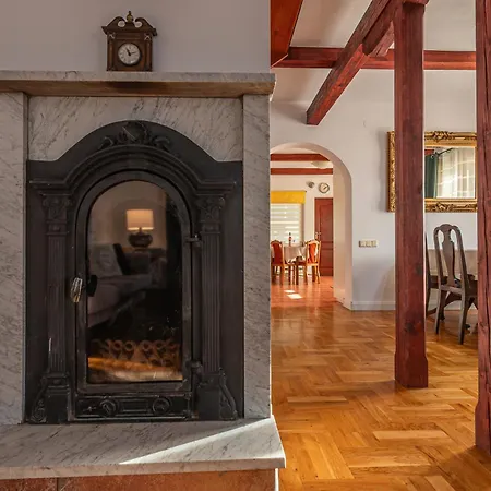 Bella Casa Apartment *