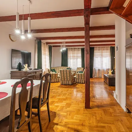 Bella Casa Apartment *