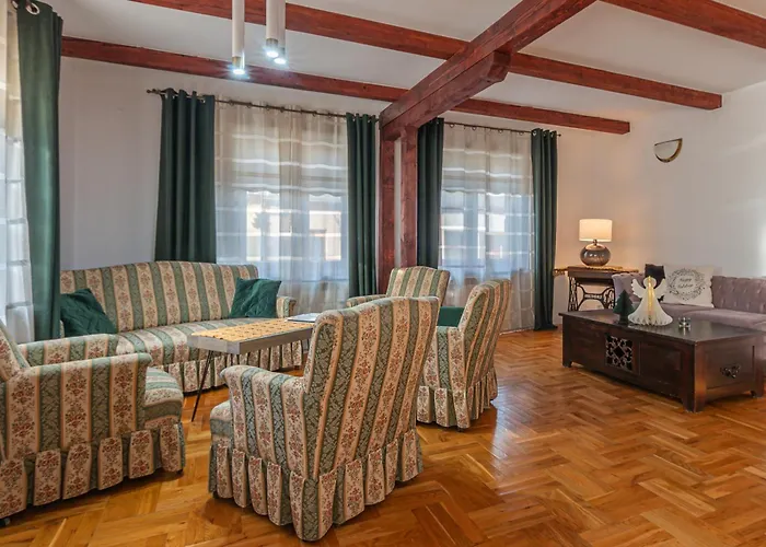 Bella Casa Апартаменты *