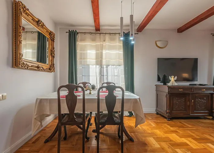 Bella Casa Апартаменты *